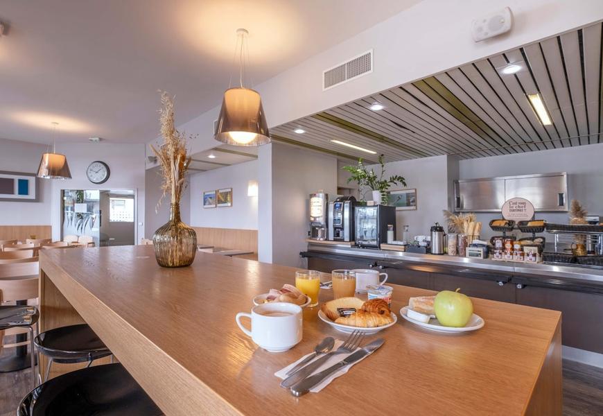 Table de petit-déjeuner