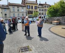 Le parvis de l'église