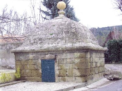 Fontaine de Bormes  France Provence-Alpes-Côte d'Azur Bouches-du-Rhône Eyguières 13430