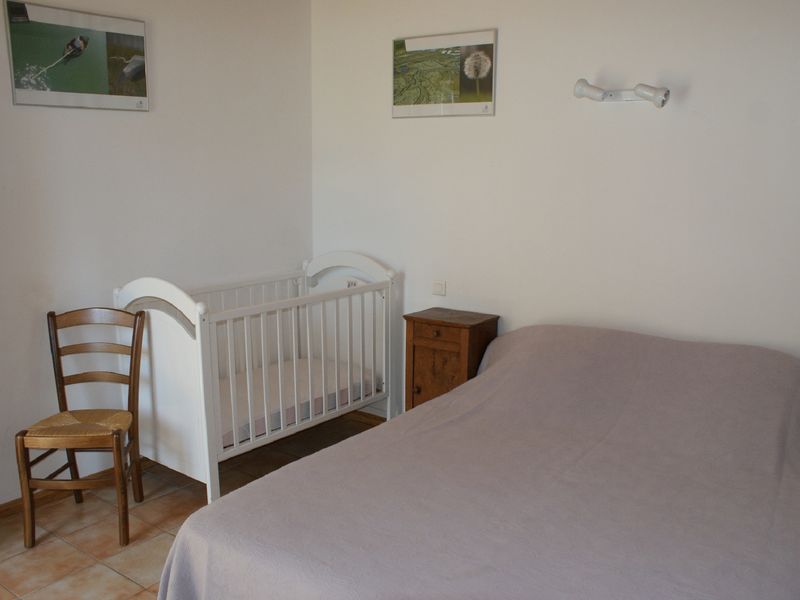 Double room with cot