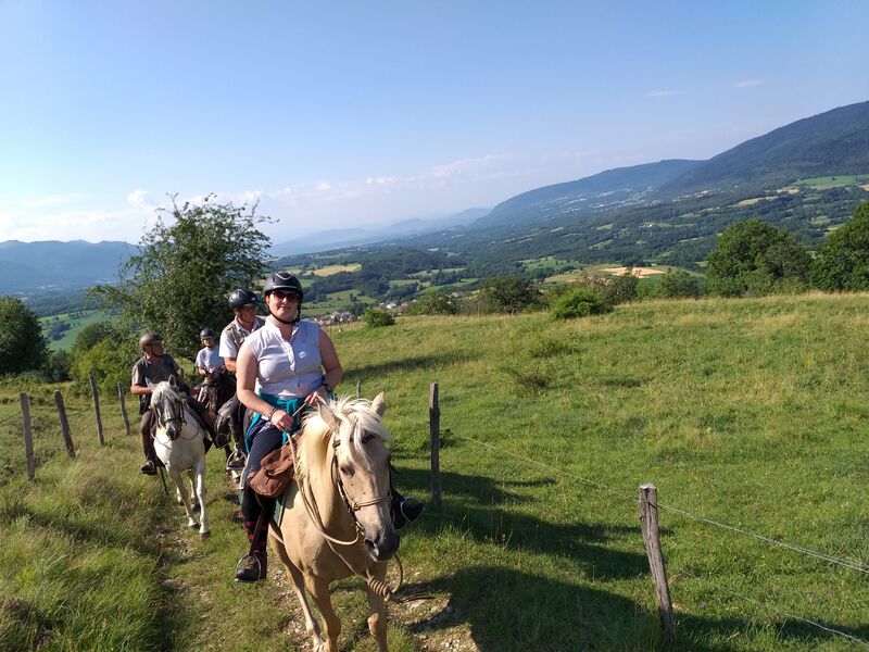 Randonnée équestre sur le Plateau de Retord