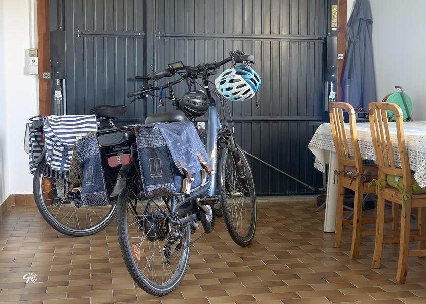 2 vélos dans le garage