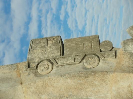 La stèle du souvenir, Lançon-Provence - photo 6