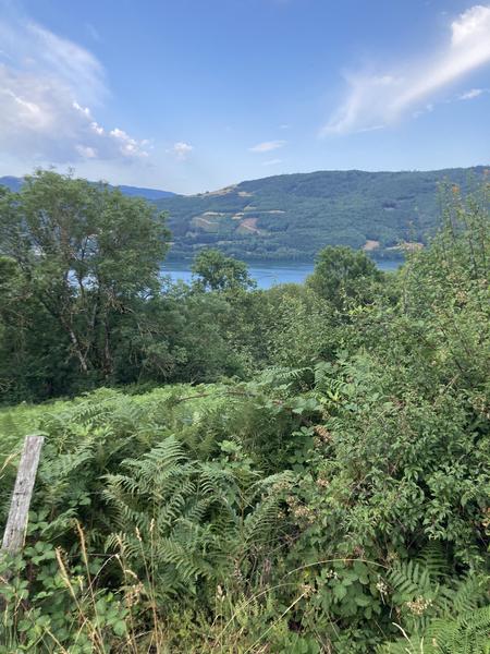 Le lac de Pierre-Châtel