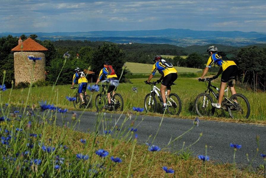  - © Auzon communauté