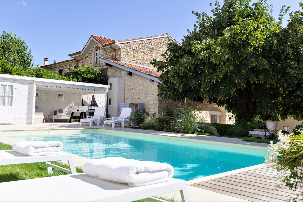 Bienvenue dans les Chambres d'Hôtes de Charme avec piscine -