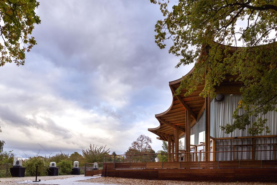 La terrasse du Pavillon Chesnaie du Roi 