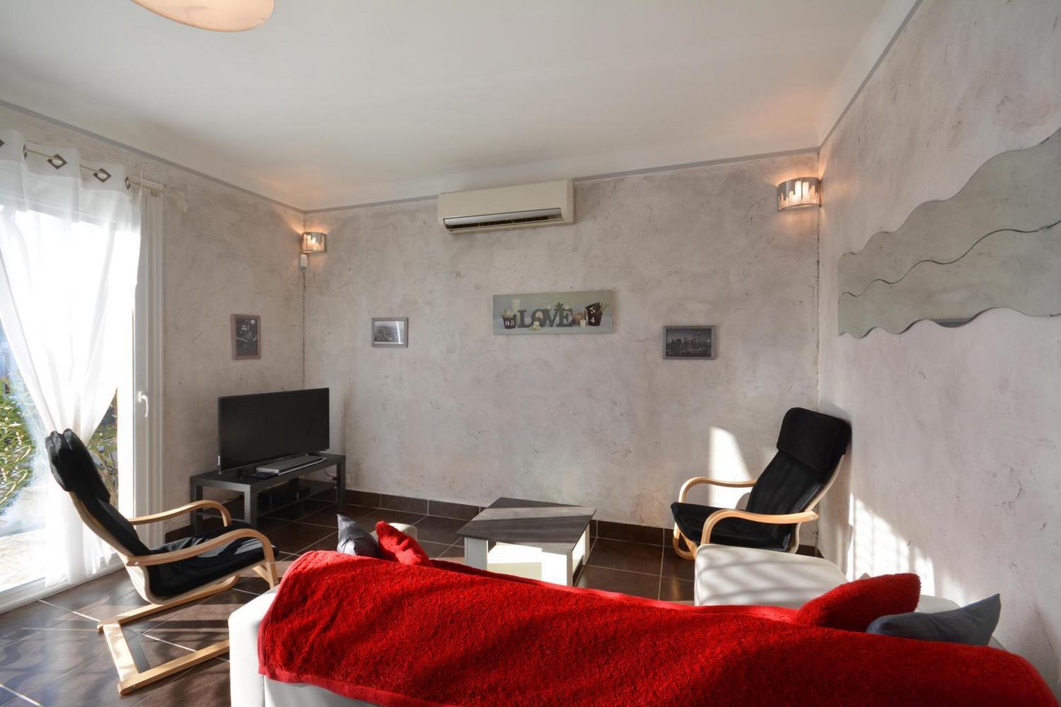 Villa Liliane, Grans - photo 28