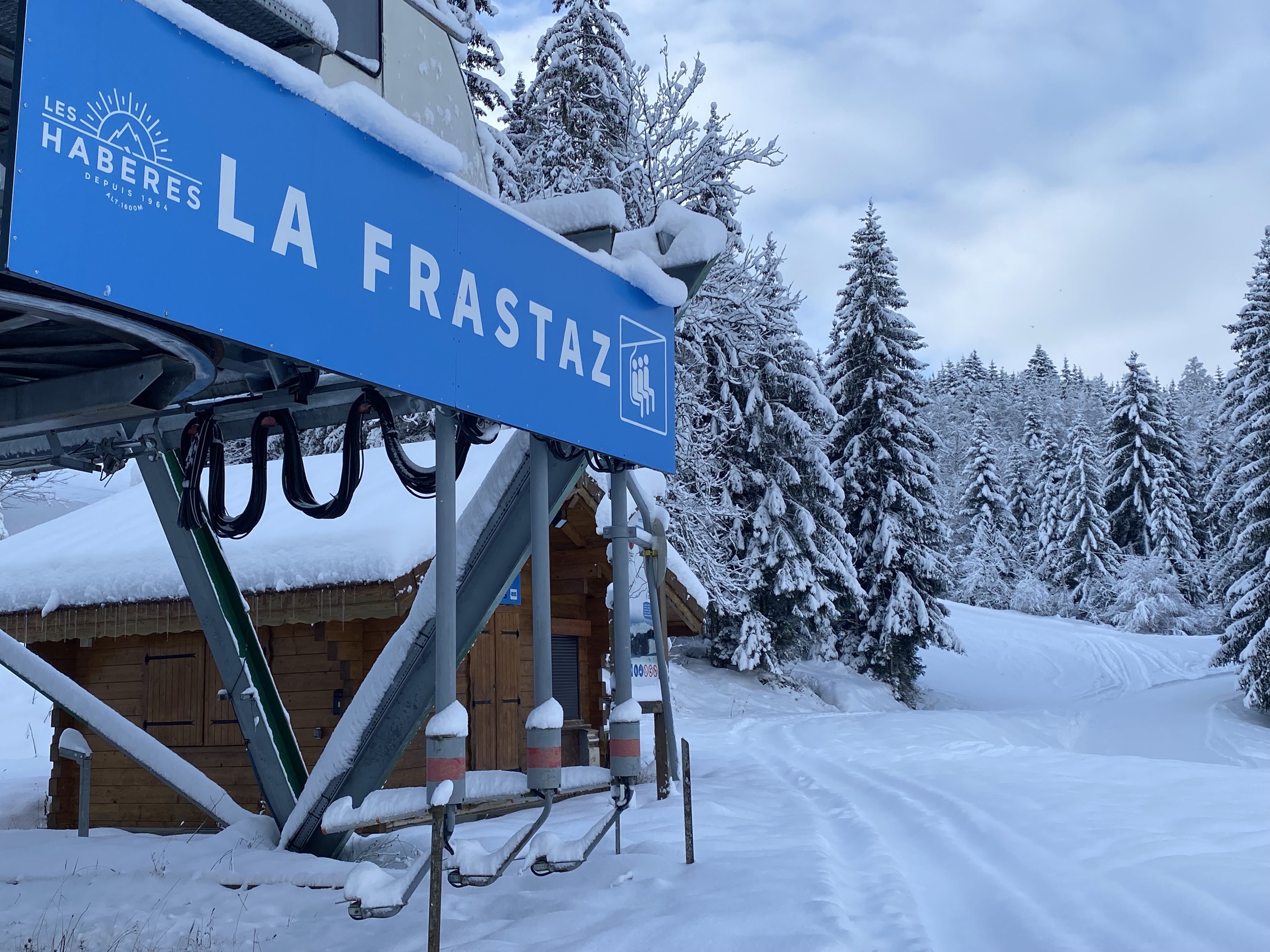 Gare de départ TS Frastaz à 20m du parking