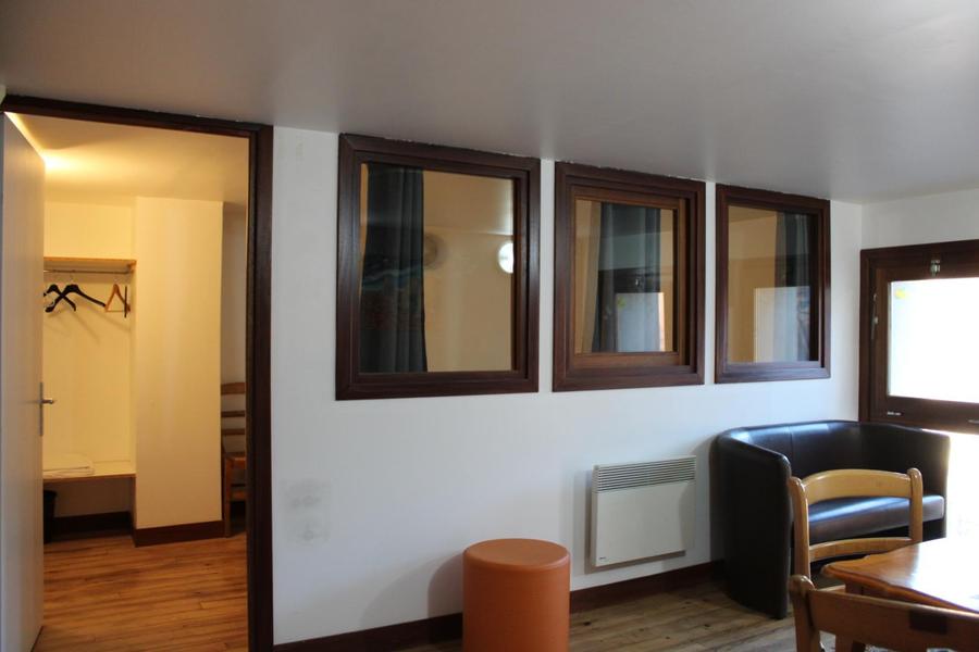 Grange des Tilleuls - Espace salon - Gîtes de Groupe d'Etape - Roure - Alpes-Maritimes