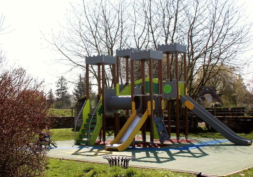 Aire de jeux - Parc de la Mairie - Saint-Aubin 