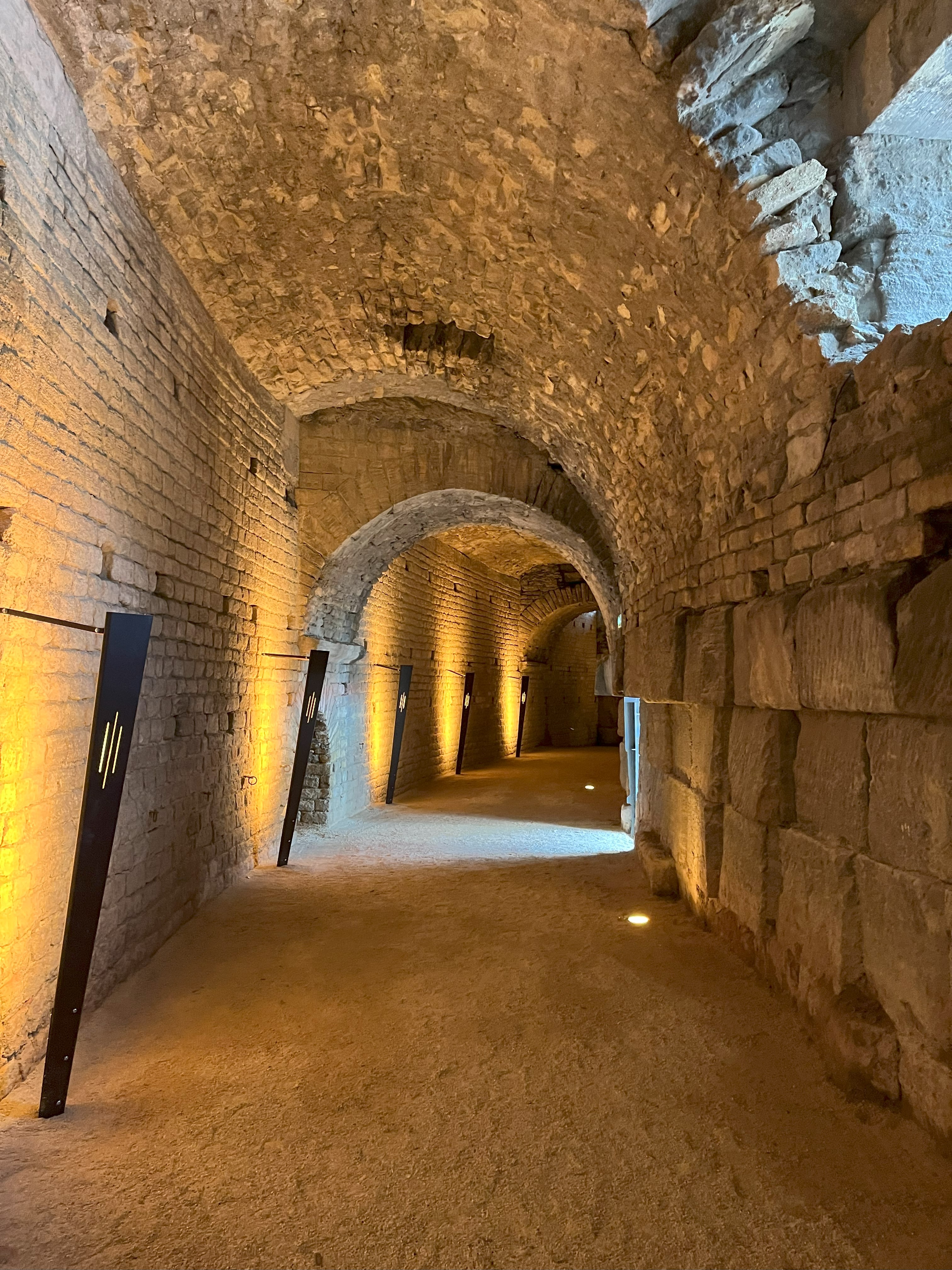 Visite flash des souterrains de l’Amphithéâtre