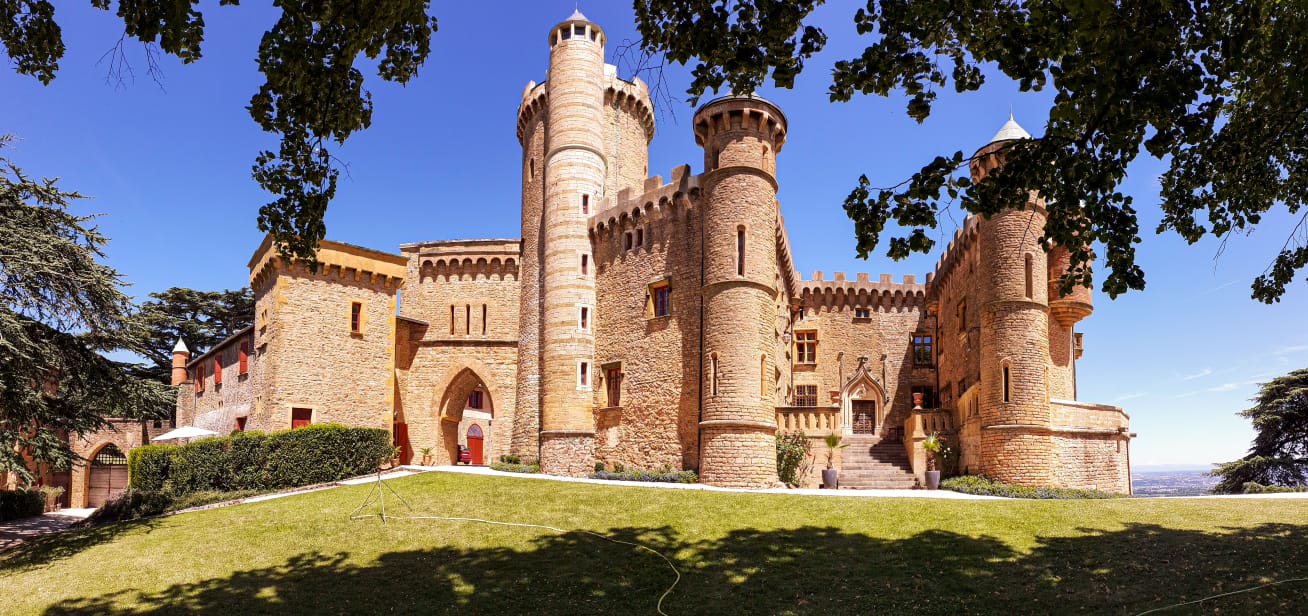 chateau de Montmelas