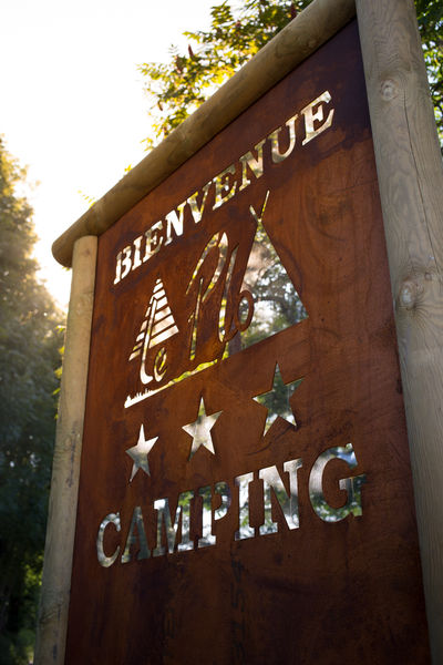 Camping Le Plô panneau entrée