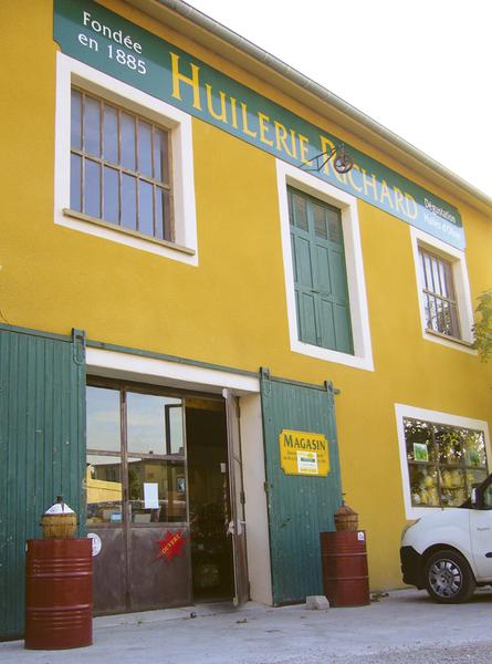 Facade du moulin de Nyons