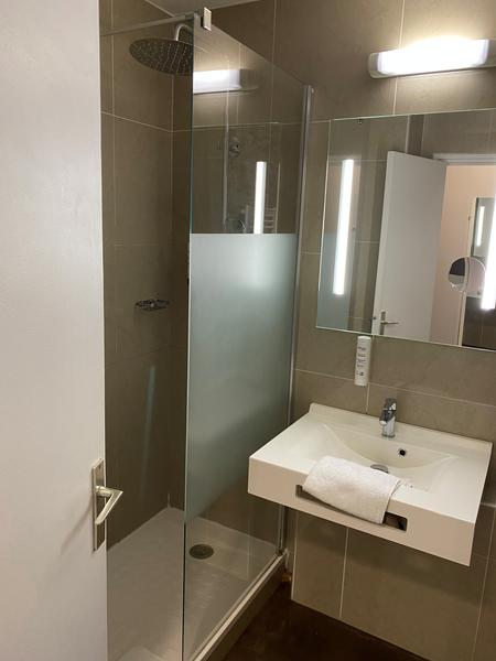 Salle de Bain Chambre Triple