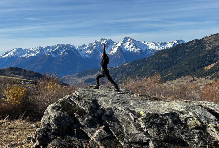 Snowga - Yoga on snow_La Toussuire