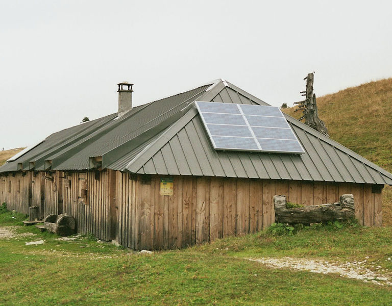 Lathuile Refuge Alpage de La Combe