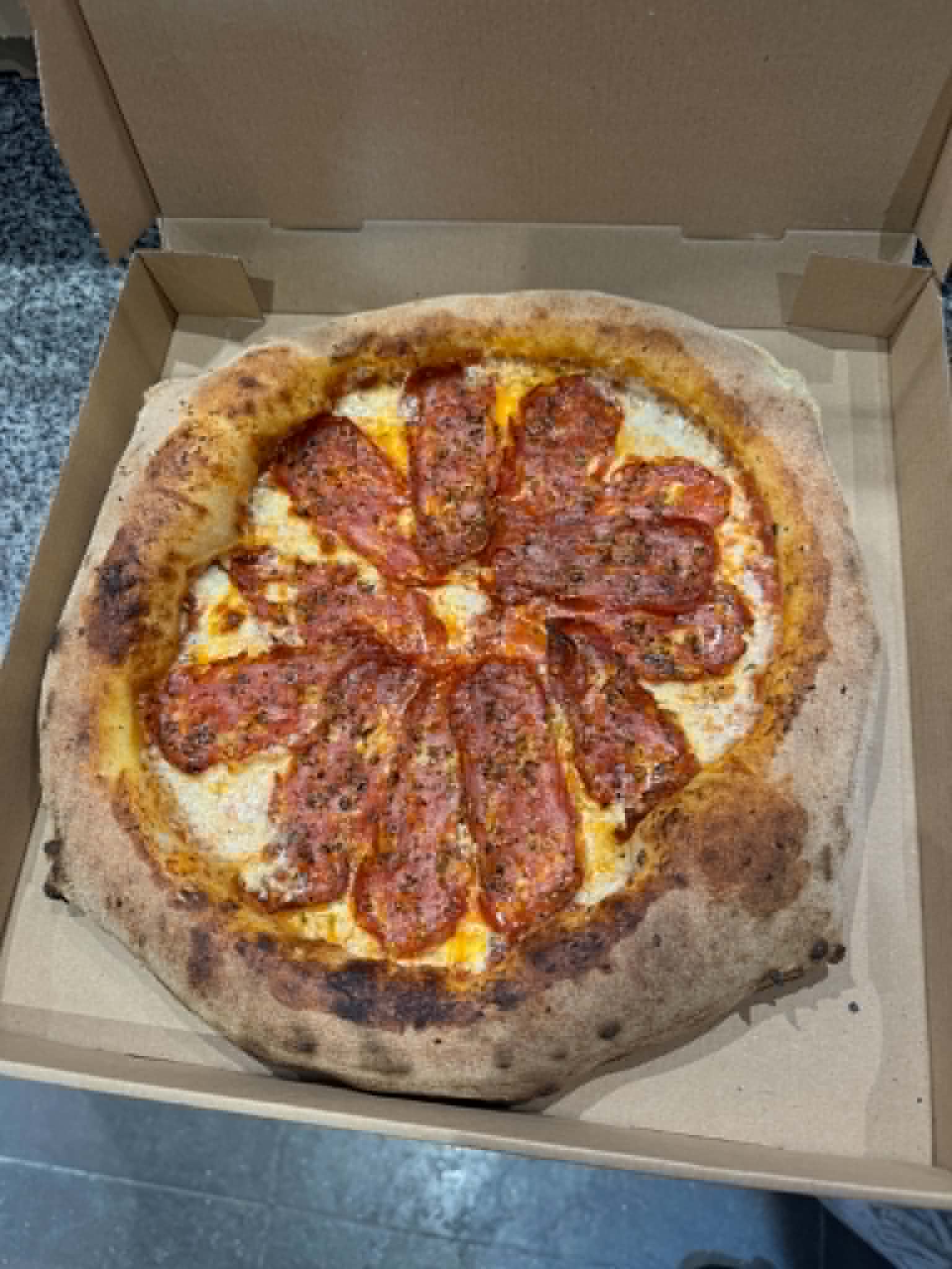 La Pizz' Locale