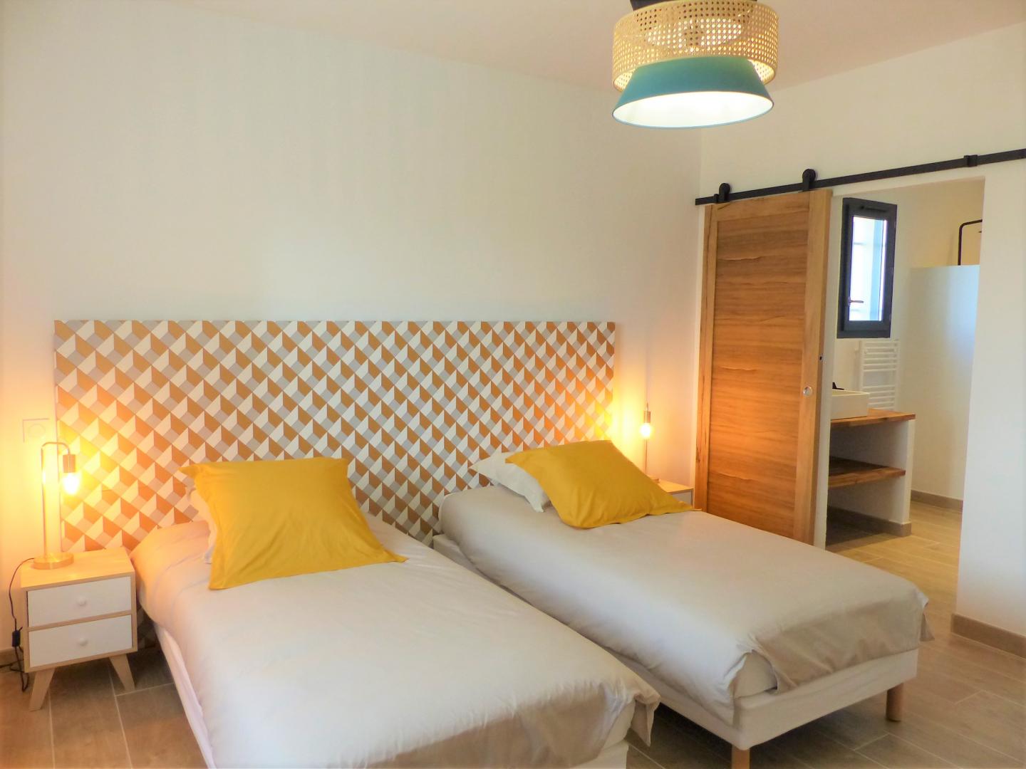 Les Demoiselles - photo 5