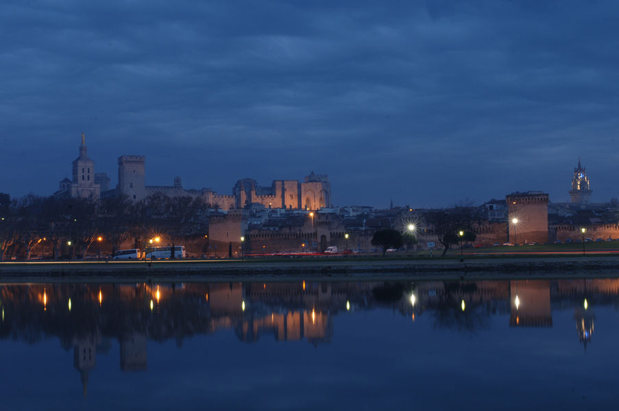 palais des papes - nocturne