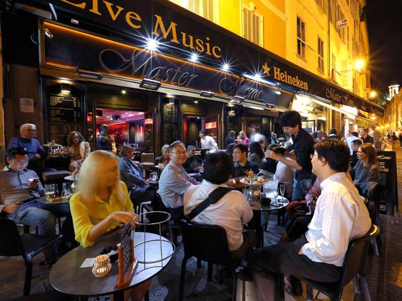 Ambiance nocturne sur la terrasse du Master Home