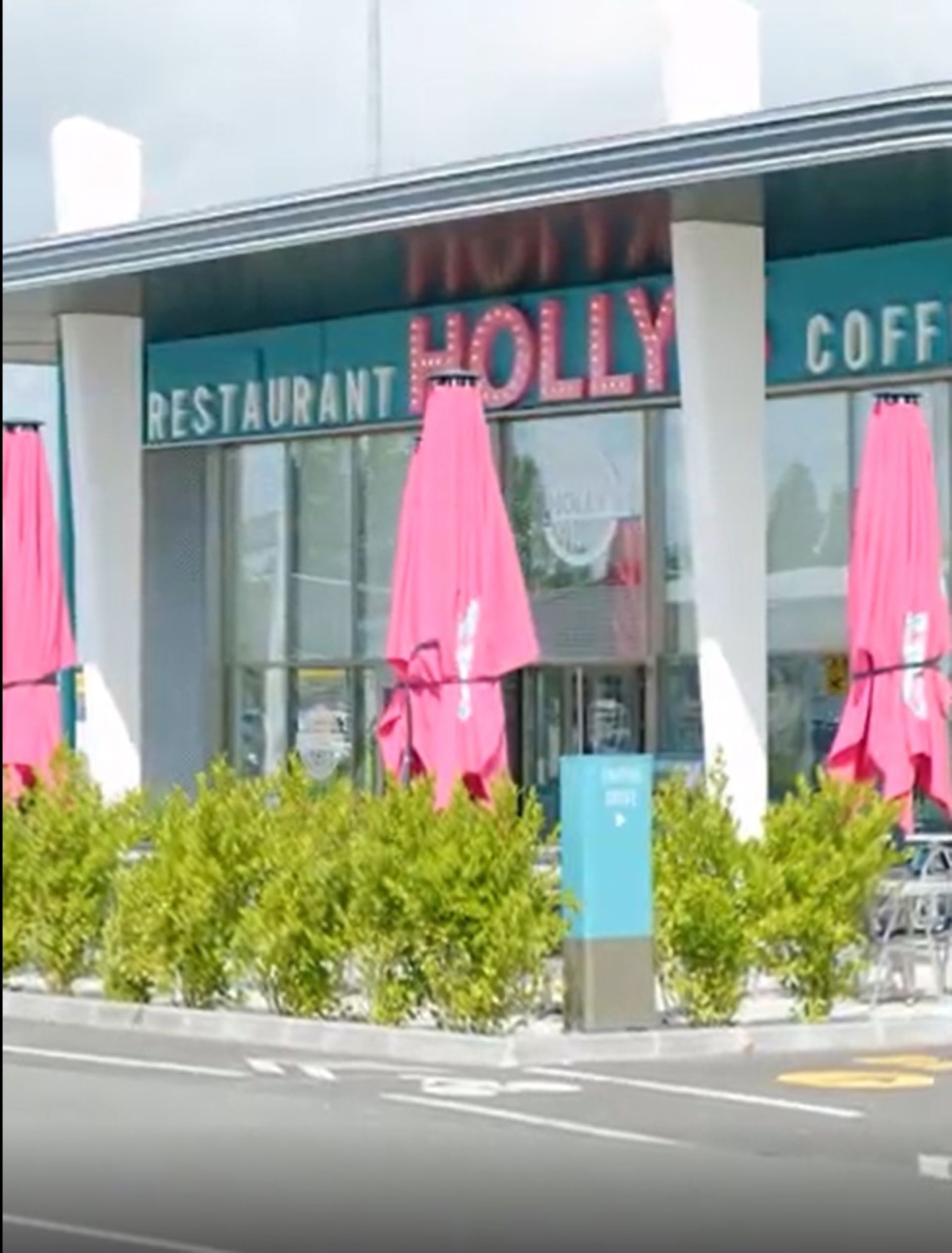 Holly's Diner_Bru00e9tigny-sur-Orge