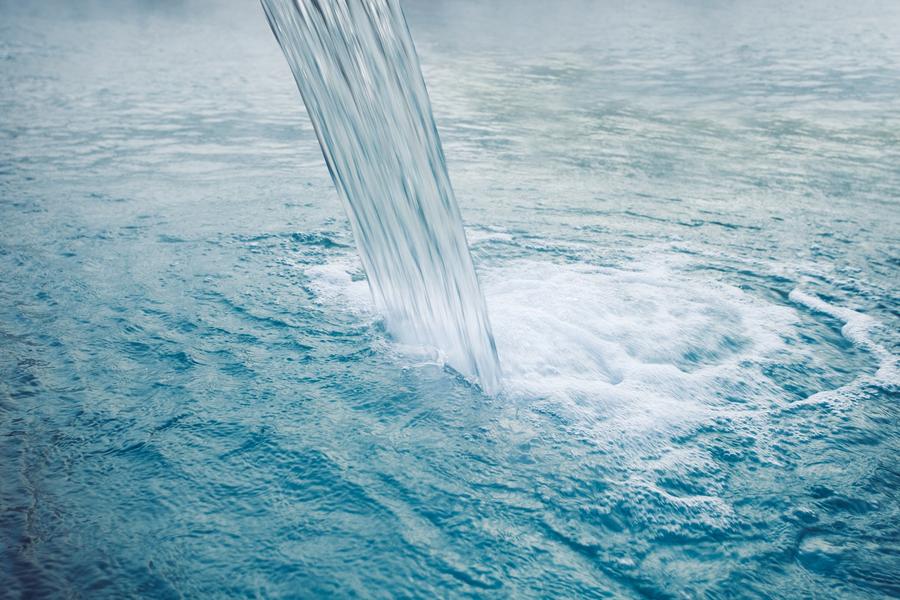 Eau thermale, soins, thermes